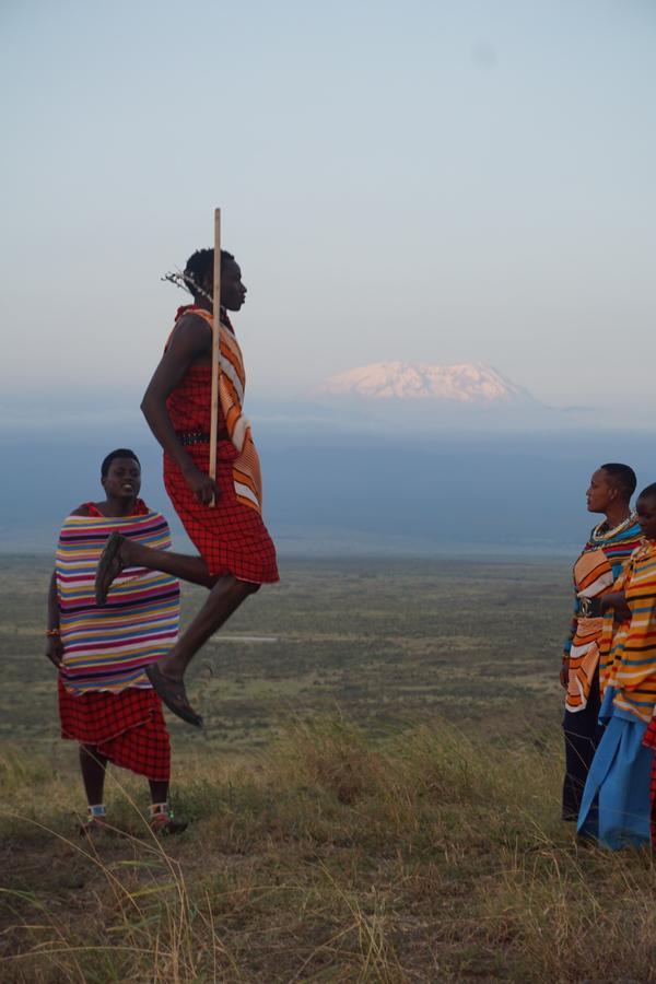 Osiligilai Maasai Lodge Sanya Juu Exteriör bild