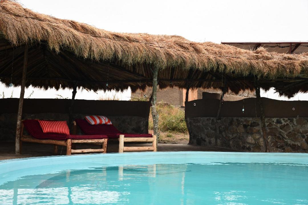Osiligilai Maasai Lodge Sanya Juu Exteriör bild